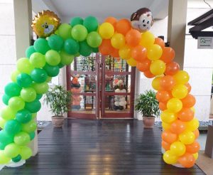 safari-theme-balloon-arch-decorations